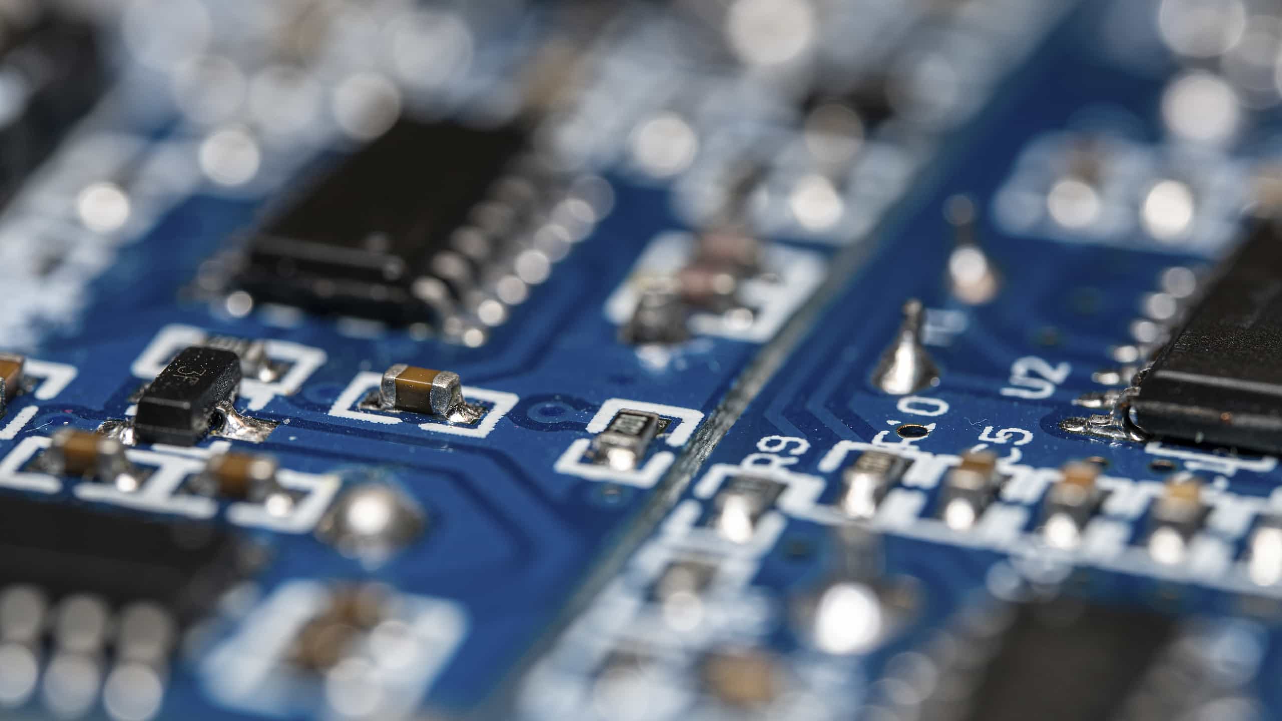 Does AI Raise or Lower Neutral Rates?