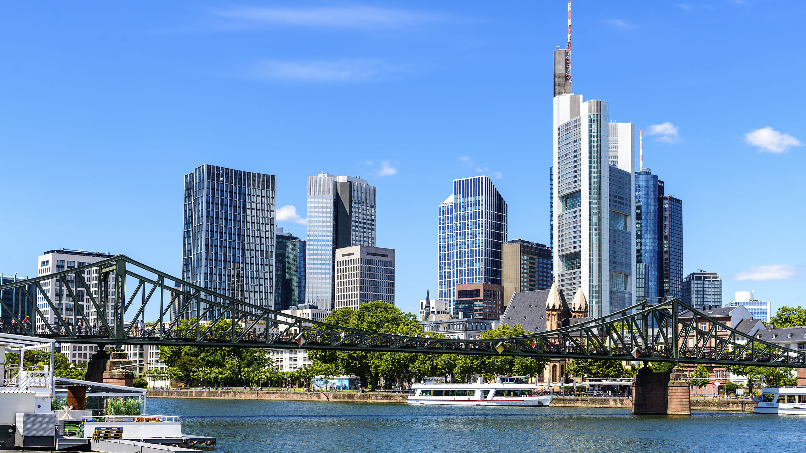 From Fragility to Greater Stability: Economic Outlook and Investment Strategies in the Euro Area