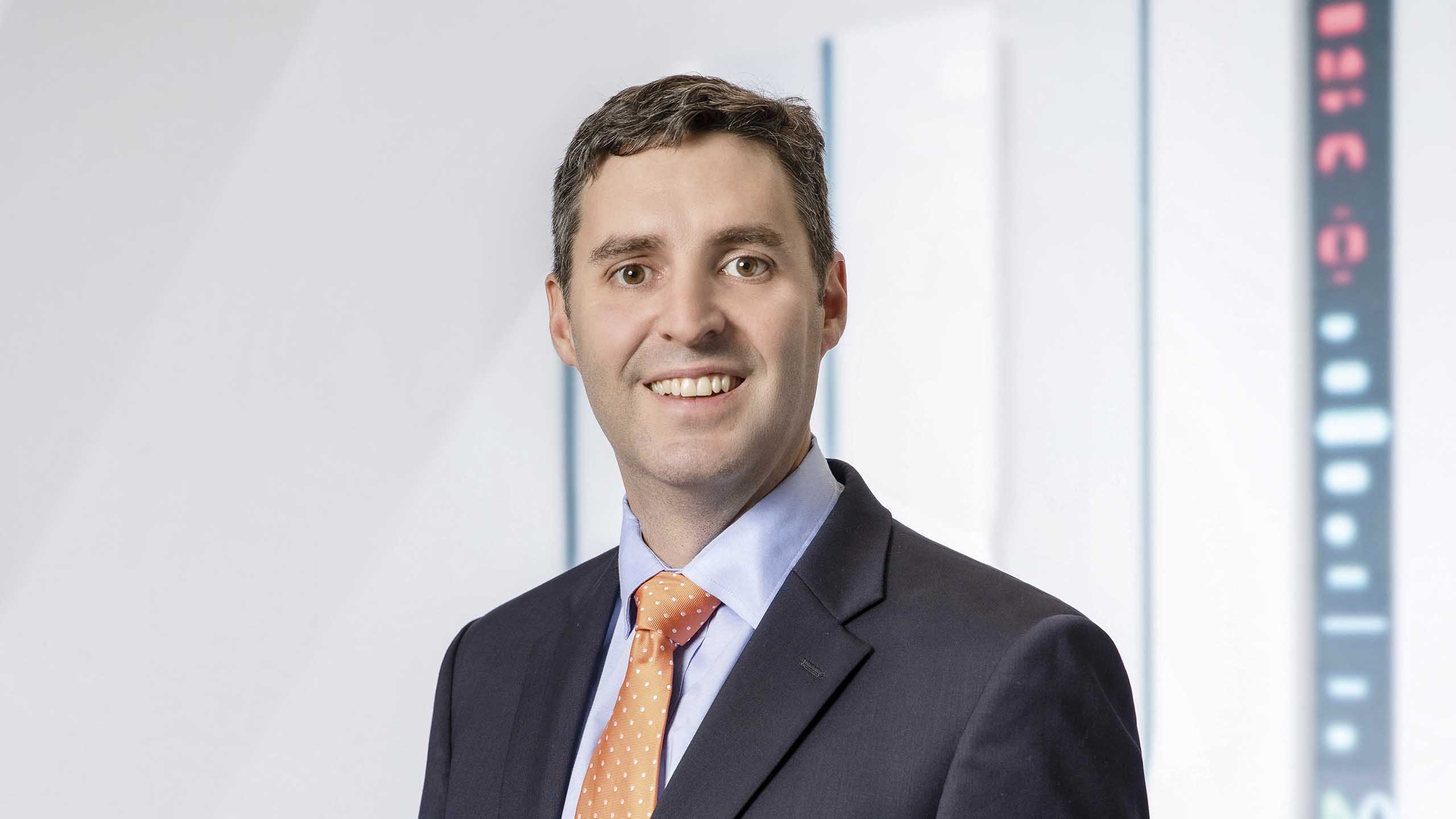 Headshot of Thomas Schuette