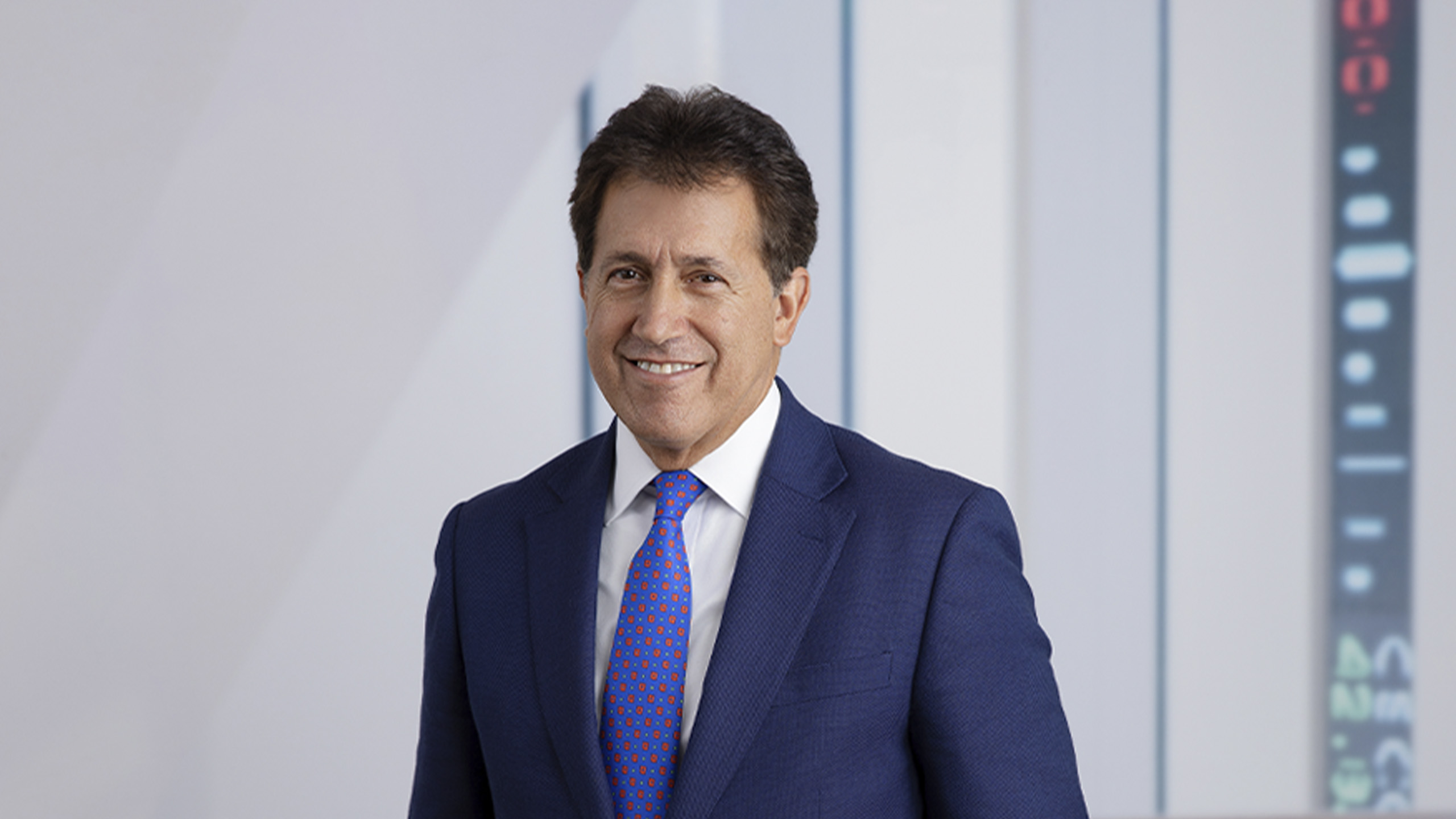 Headshot of Tony Crescenzi