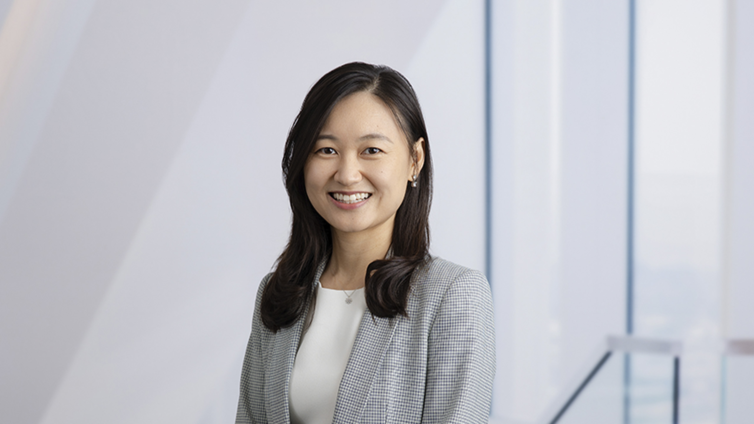 Headshot of Jingjing Huang