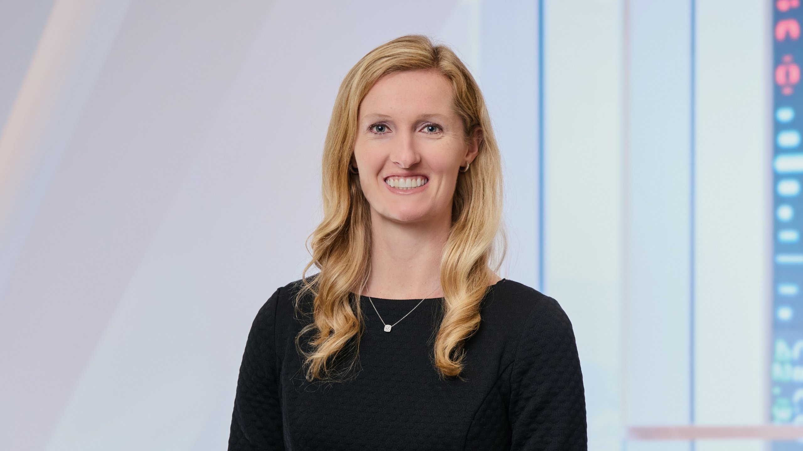 Ms. Pope Shelby Pope | PIMCO