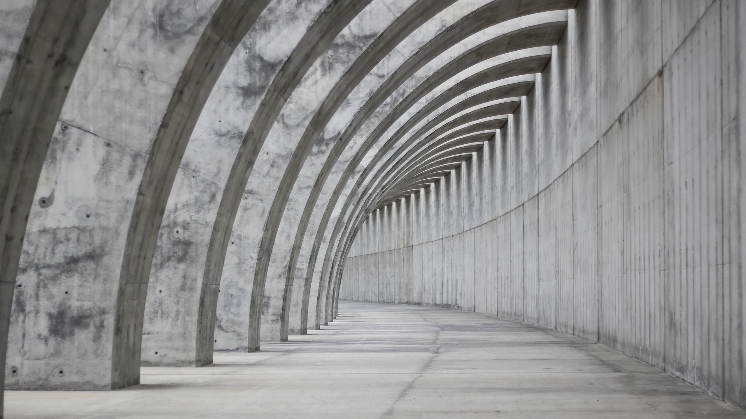 Developed Market Public Debt: Risks and Realities