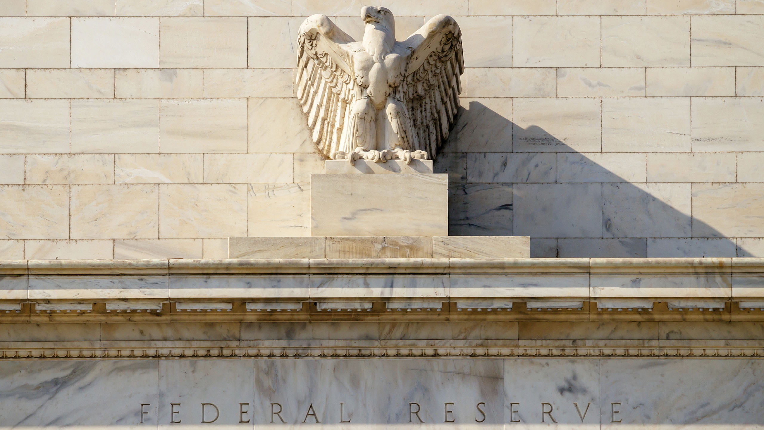 Watching the Fed Watching Tariffs and Inflation