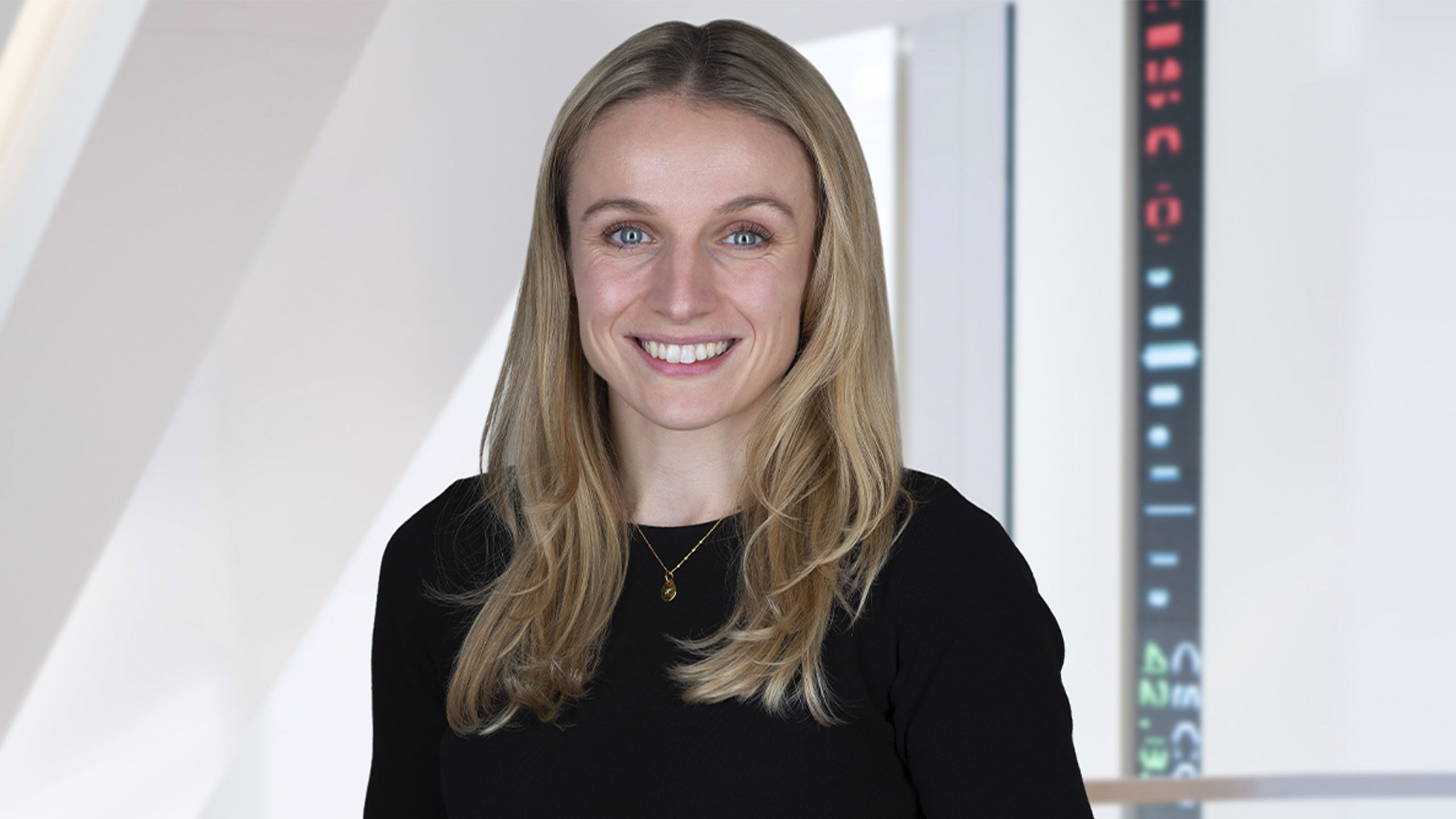 Hannah Roberts PIMCO